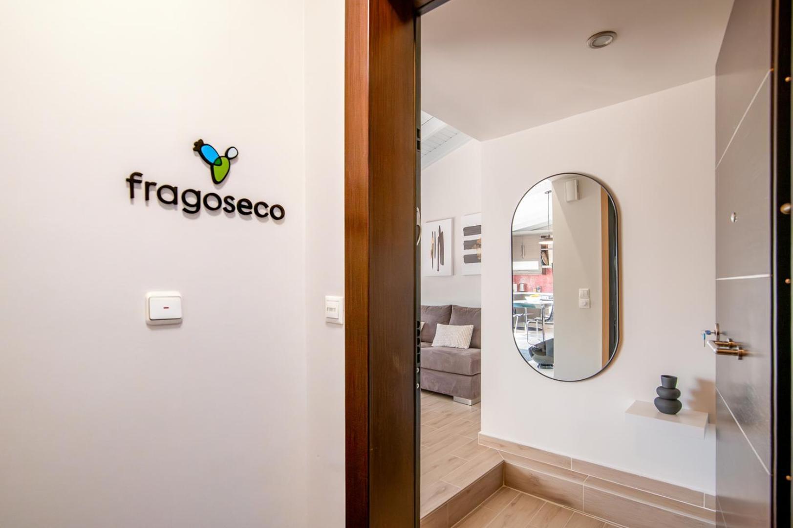 Апартаменти Fragoseco Loft! Elegance & Luxury Халкіда Екстер'єр фото